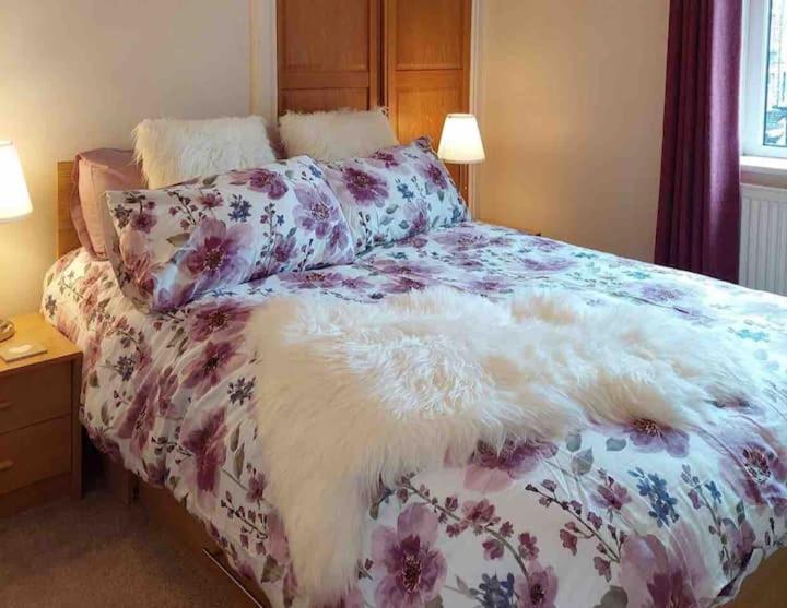 Boutique Cottage In The Heart Of Buxton Town Eksteriør bilde